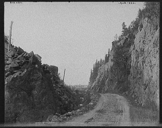 Crawford Notch Gate 1900